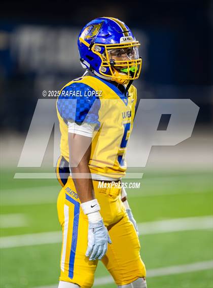 Thumbnail 3 in West Orange-Stark vs. La Vega (UIL 4A D2 Football Quarterfinals) photogallery.
