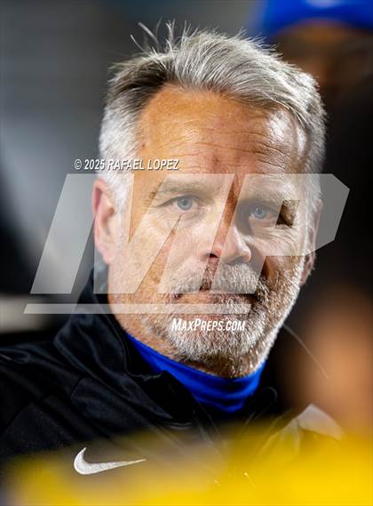 Thumbnail 1 in West Orange-Stark @ La Vega (UIL 4A D2 Football Quarterfinals) photogallery.