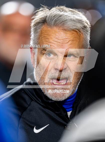 Thumbnail 2 in West Orange-Stark @ La Vega (UIL 4A D2 Football Quarterfinals) photogallery.