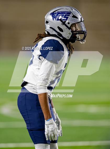 Thumbnail 2 in West Orange-Stark @ La Vega (UIL 4A D2 Football Quarterfinals) photogallery.