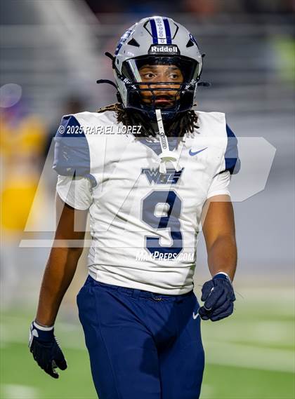 Thumbnail 3 in West Orange-Stark @ La Vega (UIL 4A D2 Football Quarterfinals) photogallery.