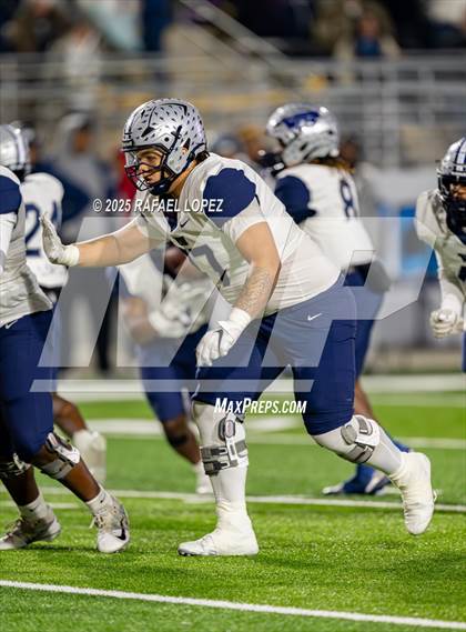 Thumbnail 1 in West Orange-Stark @ La Vega (UIL 4A D2 Football Quarterfinals) photogallery.