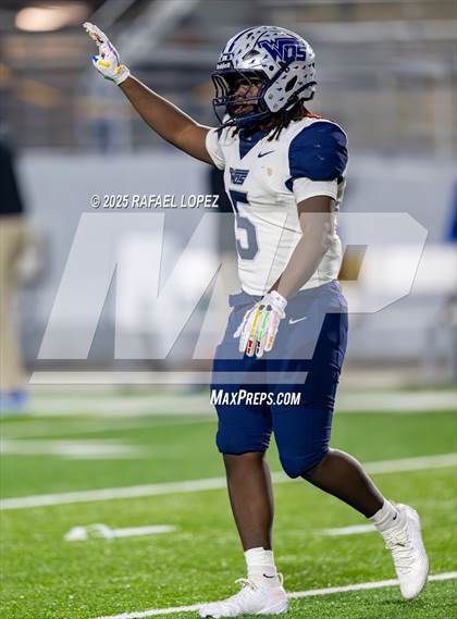 Thumbnail 3 in West Orange-Stark vs. La Vega (UIL 4A D2 Football Quarterfinals) photogallery.