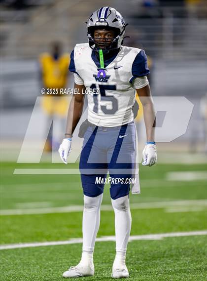 Thumbnail 3 in West Orange-Stark vs. La Vega (UIL 4A D2 Football Quarterfinals) photogallery.