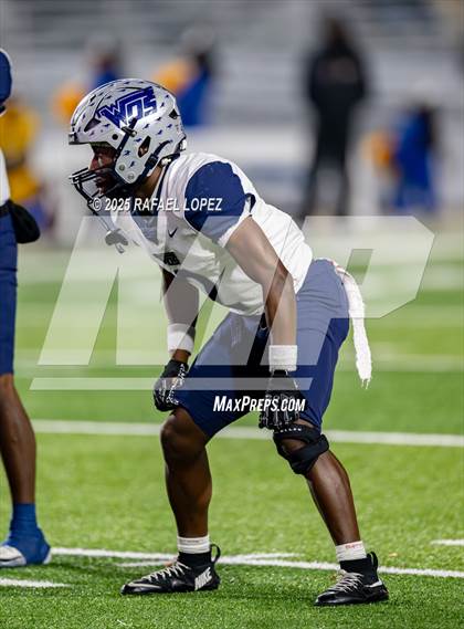 Thumbnail 3 in West Orange-Stark @ La Vega (UIL 4A D2 Football Quarterfinals) photogallery.