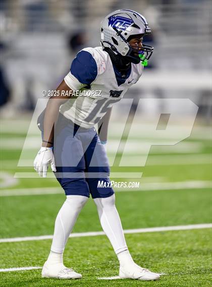 Thumbnail 3 in West Orange-Stark vs. La Vega (UIL 4A D2 Football Quarterfinals) photogallery.