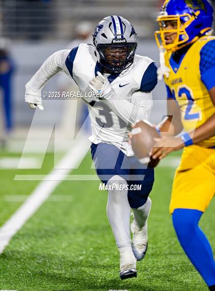 Thumbnail 2 in West Orange-Stark vs. La Vega (UIL 4A D2 Football Quarterfinals) photogallery.
