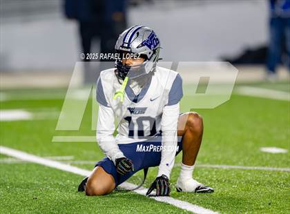 Thumbnail 3 in West Orange-Stark vs. La Vega (UIL 4A D2 Football Quarterfinals) photogallery.