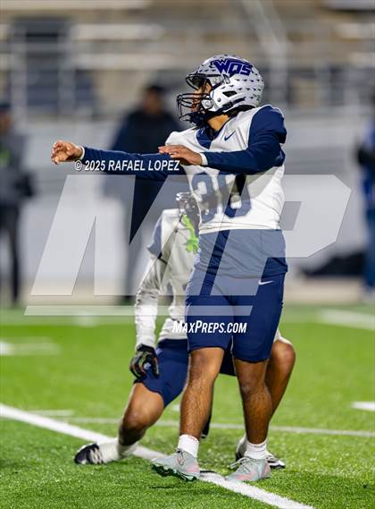 Thumbnail 2 in West Orange-Stark vs. La Vega (UIL 4A D2 Football Quarterfinals) photogallery.