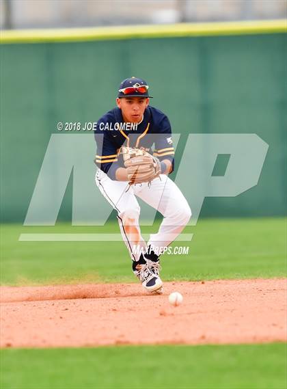 Thumbnail 3 in Johnson vs Eastwood (San Antonio Classic) photogallery.