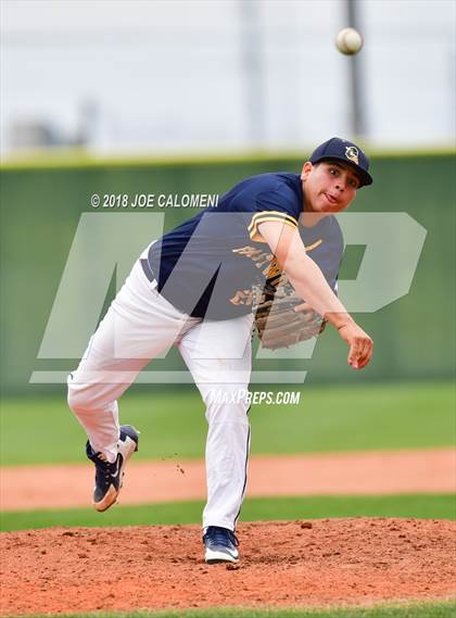Thumbnail 3 in Johnson vs Eastwood (San Antonio Classic) photogallery.