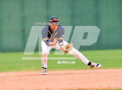 Thumbnail 2 in Johnson vs Eastwood (San Antonio Classic) photogallery.