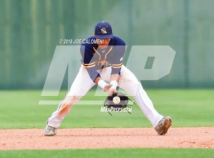 Thumbnail 3 in Johnson vs Eastwood (San Antonio Classic) photogallery.