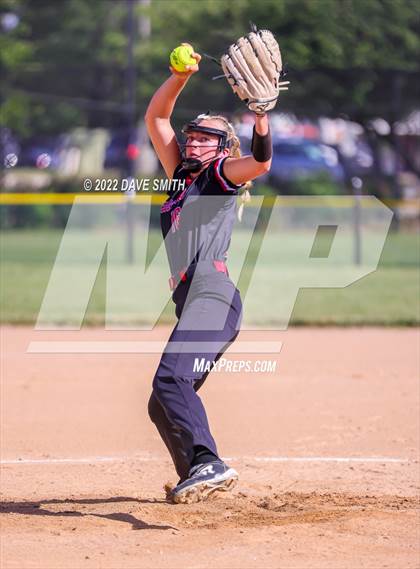 Thumbnail 1 in Williamsburg vs Valley (Rick Doran Classic) photogallery.