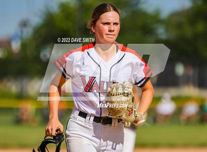 Thumbnail 1 in Williamsburg vs Valley (Rick Doran Classic) photogallery.