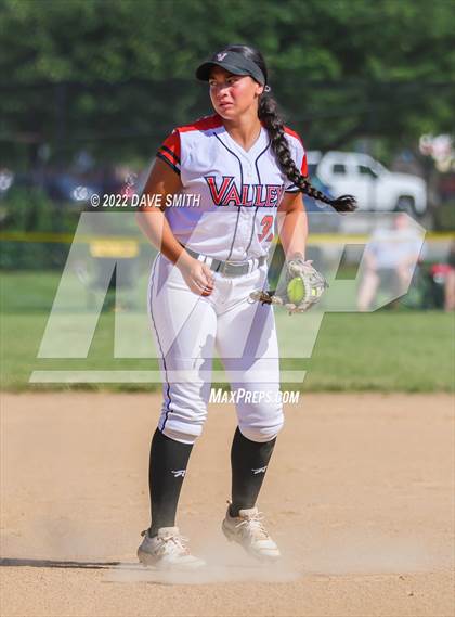Thumbnail 2 in Williamsburg vs Valley (Rick Doran Classic) photogallery.