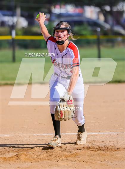 Thumbnail 1 in Williamsburg vs Valley (Rick Doran Classic) photogallery.