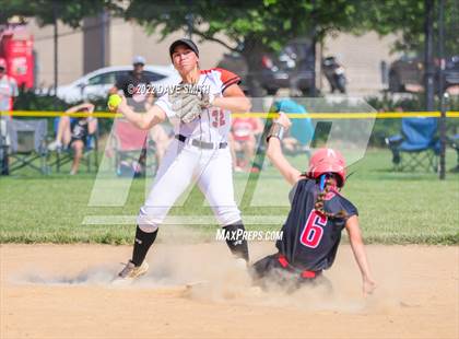 Thumbnail 1 in Williamsburg vs Valley (Rick Doran Classic) photogallery.