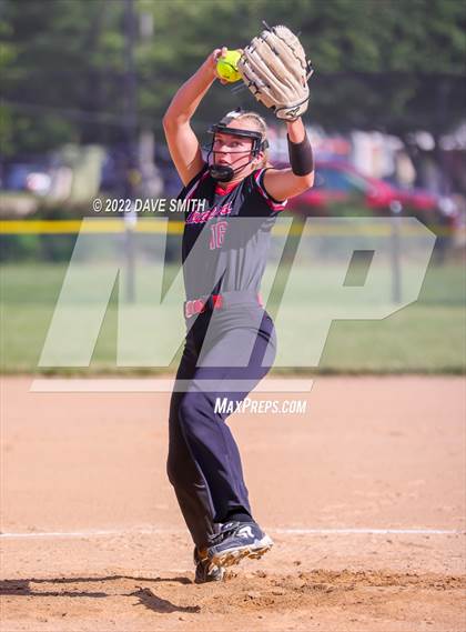 Thumbnail 1 in Williamsburg vs Valley (Rick Doran Classic) photogallery.