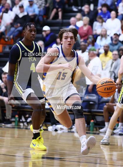 Thumbnail 2 in Goodpasture Christian vs. Providence Christian Academy photogallery.