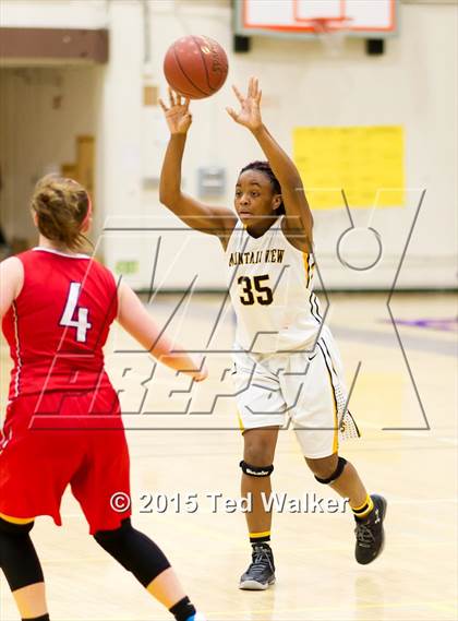 Thumbnail 2 in Saratoga vs. Mountain View (Monte Vista Tournament) photogallery.