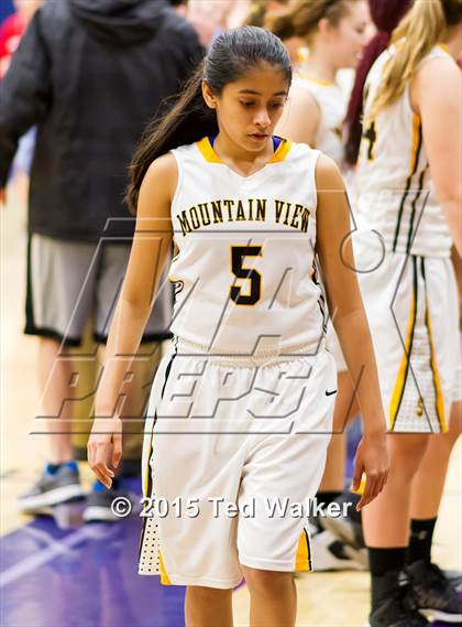 Thumbnail 3 in Saratoga vs. Mountain View (Monte Vista Tournament) photogallery.