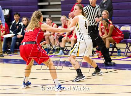 Thumbnail 3 in Saratoga vs. Mountain View (Monte Vista Tournament) photogallery.