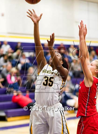 Thumbnail 1 in Saratoga vs. Mountain View (Monte Vista Tournament) photogallery.