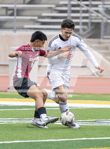Thumbnail 2 in Oxnard vs. Fillmore photogallery.