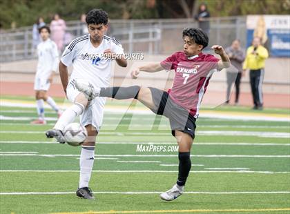 Thumbnail 3 in Oxnard vs. Fillmore photogallery.