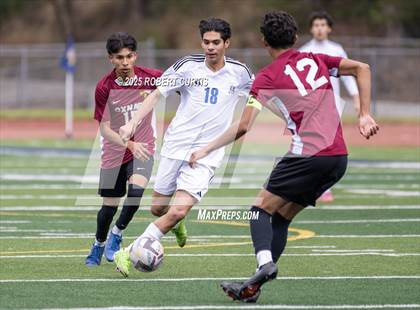 Thumbnail 2 in Oxnard vs. Fillmore photogallery.