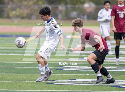 Thumbnail 3 in Oxnard vs. Fillmore photogallery.
