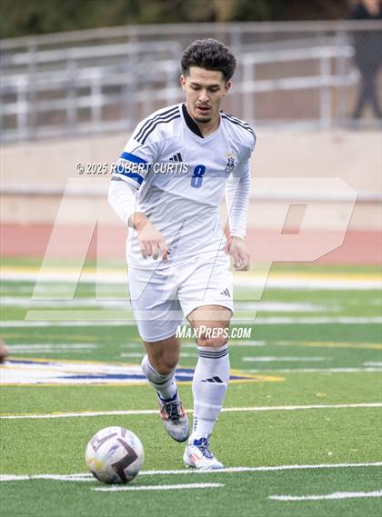 Thumbnail 1 in Oxnard vs. Fillmore photogallery.