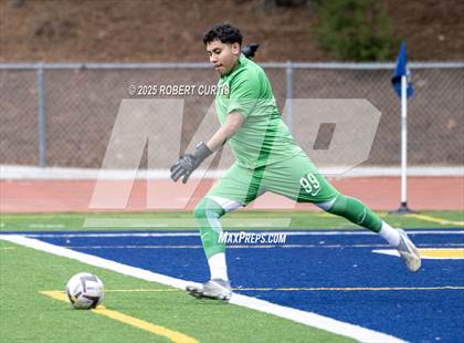 Thumbnail 2 in Oxnard vs. Fillmore photogallery.