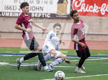 Thumbnail 1 in Oxnard vs. Fillmore photogallery.
