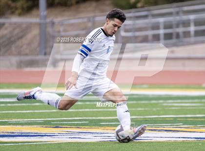 Thumbnail 3 in Oxnard vs. Fillmore photogallery.