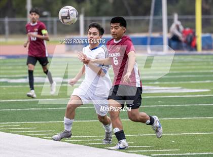 Thumbnail 2 in Oxnard vs. Fillmore photogallery.