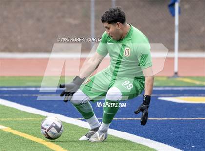 Thumbnail 3 in Oxnard vs. Fillmore photogallery.