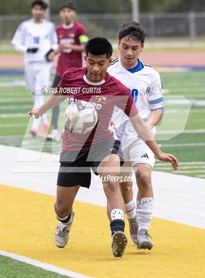 Thumbnail 3 in Oxnard vs. Fillmore photogallery.
