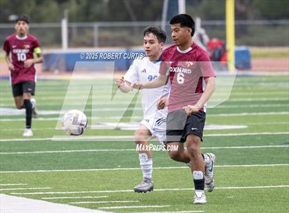 Thumbnail 3 in Oxnard vs. Fillmore photogallery.