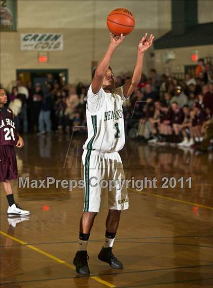 Thumbnail 1 in LaSalle Academy vs. Bishop Hendricken (RIIL D1 Quarterfinal) photogallery.