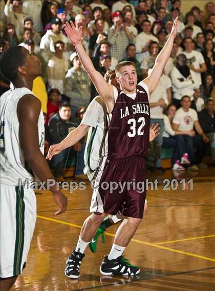 Thumbnail 3 in LaSalle Academy vs. Bishop Hendricken (RIIL D1 Quarterfinal) photogallery.