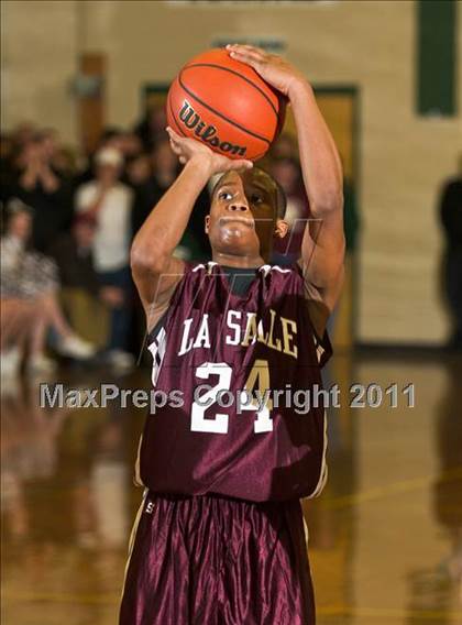 Thumbnail 1 in LaSalle Academy vs. Bishop Hendricken (RIIL D1 Quarterfinal) photogallery.