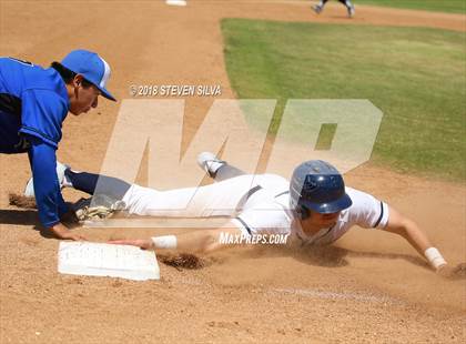 Thumbnail 1 in Elk Grove vs. El Camino Real (68th Annual San Diego Lions Tournament) photogallery.