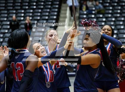 Thumbnail 2 in Dripping Springs vs. Tompkins (UIL 6A Final) photogallery.