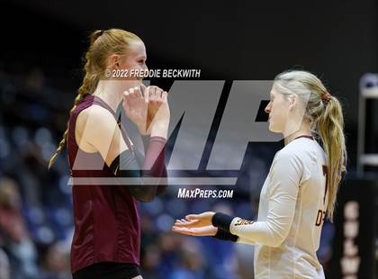 Thumbnail 2 in Dripping Springs vs. Tompkins (UIL 6A Final) photogallery.