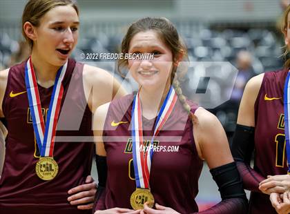 Thumbnail 1 in Dripping Springs vs. Tompkins (UIL 6A Final) photogallery.