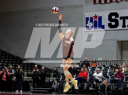 Thumbnail 1 in Dripping Springs vs. Tompkins (UIL 6A Final) photogallery.