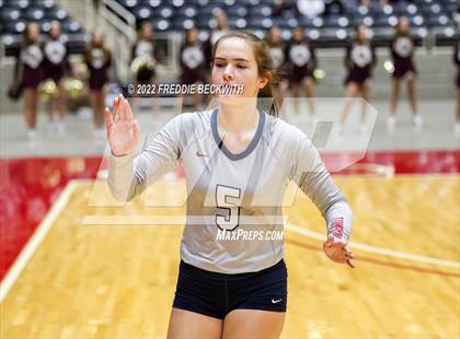 Thumbnail 2 in Dripping Springs vs. Tompkins (UIL 6A Final) photogallery.