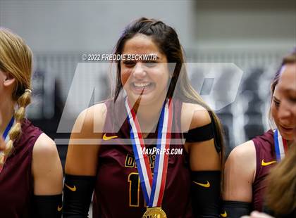Thumbnail 3 in Dripping Springs vs. Tompkins (UIL 6A Final) photogallery.